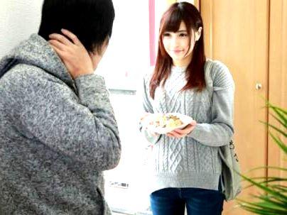 ≪隣人奥さん！≫【これ食べませんか？】シングルファーザーでイキナリモテキ！人妻に誘われて余裕でやっちゃうぞ！！！