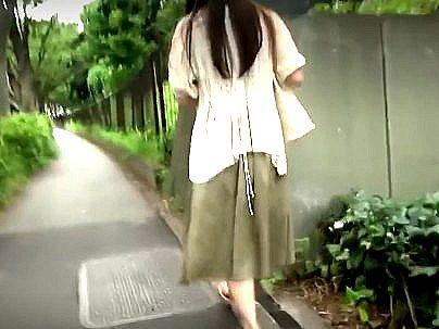 ＜素人ナンパ！＞「はい？何でしょうか？」上品で清楚な感じの女子大生！即パコ種付け膣内発射中出しになっとる！！