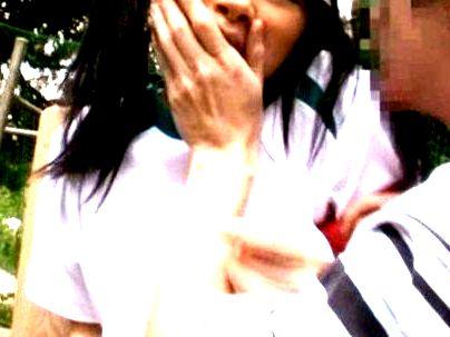 ＜連れ込み！＞「もう、ヤメテクダサイ…」運動会実行委員の真面目そうな体操着女子！犯されレイプされっぞ！(アダルト動画)