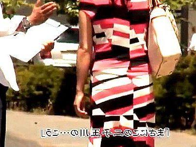 ＜素人妻ナンパ企画！！＞「ババア確保！」派手な感じのオバサン熟女！余裕で旦那裏切りファックしちゃうゾ！！