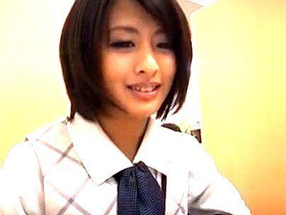 ＜新人OL！＞「ルックス・・・最高！」新入社員のクッソ可愛いOL！オフィスファックしてっゾ(アダルト動画)