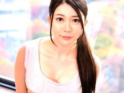 ≪現役巨乳保母さん！≫【ルックス・・ヤッバ！】脱がしたくなる美女保母さん！フェラ顔たまんね～ぞ！！！
