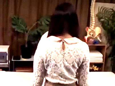 ＜マッサージ！＞媚薬使うぞ～！！真面目そうな人妻奥さん！媚薬使われてエロマッサージでNTR持ち込まれるぞ！！！