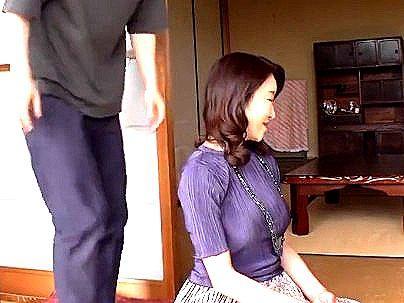 ＜美魔女！＞「秘密よ…」ボインパイ乙エッロイ祖母！孫とマサカの禁断行為しちゃうゾ！！(アダルト動画)