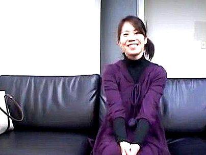 ＜センズリ鑑賞！＞「オバサン・・・興奮！」上品な感じの奥さんマッマ！！センズリに興奮でエロ行為発展！！