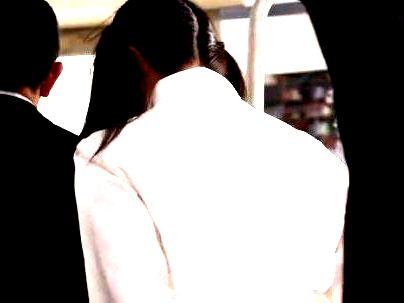 ＜集団痴●！＞「助けて…ｲﾔ」美乳清楚系の制服女子！集団痴●行為で犯されレイプされっぞ！！