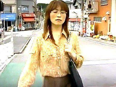 ＜ヘンリー塚本＞「ザ・エロドラマ」性欲高めのオバサン熟女！隣人チンポで浮気ファック興奮シチャウゾ！！！