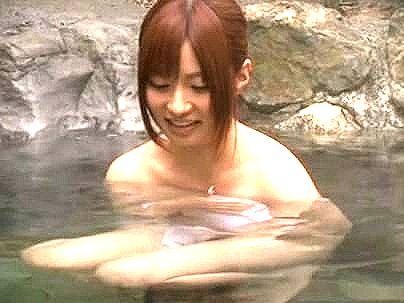 ≪温泉！≫【恥ずかしいよ…】タオル一枚男湯に・・・AV女優が挑戦してもちろんエロ行為発展シチャウゾ(無料エロ動画)