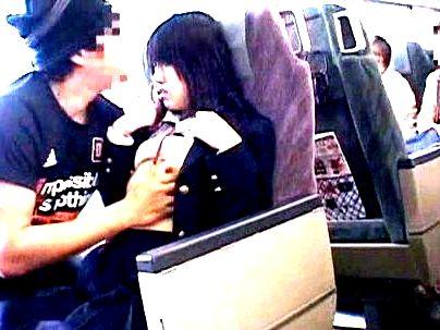 ＜辱め！＞「助けて…いや、」真面目そうな制服女子！特急電車で鬼畜な男に無理矢理やられるぞ(アダルト動画)
