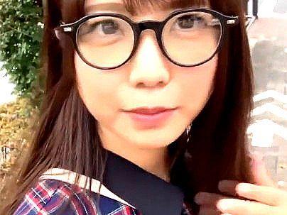 ＜戸田真琴発見したぞ！＞「自撮りで出没だと？マジか！」人気極エロAV女優確保！即パコ楽しんじゃう(アダルト動画)