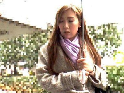 ＜人妻ナンパ＞「少し時間あります…」セレブな感じの人妻確保！口説かれ余裕でまた開いてるぞ！！