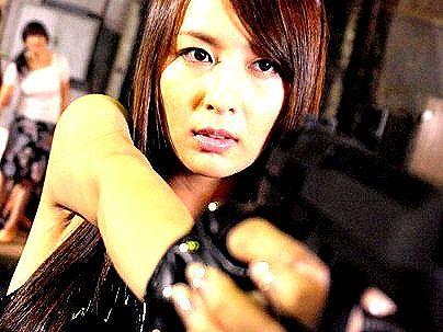 ＜女捜査官！＞「動くな！！」綺麗で正義の感強い女捜査官！敵に捕まり余裕で犯されるぞ(アダルト動画)