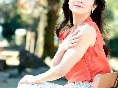 ＜春谷美雨、４０歳！＞「マニア集合だぞｗ！」年をとっても女でいたいババア！！AV DEBUTとかやべ～だろ！！！