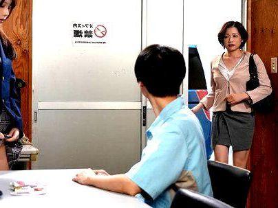 ＜代償は身体で・・・払わせる！ヒヒヒ・・・＞「万引き娘！」アホすぎる娘が万引き！肉奴●やられる清楚な奥さんが・・・惨い！
