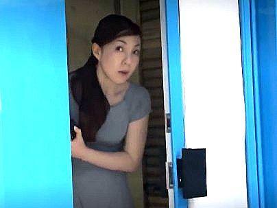 ＜38歳人妻！＞「ここですか？」上品な感じのマキシワンピ着てる奥さん！MM号で勿論エロ行為持ち込まれちゃうぞ！！