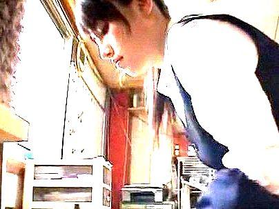 ＜アナル！＞「このルックスで・・・肛門レイプ！」地味そうなOLちゃんがまさかの・・アナル無理矢理やられる(アダルト動画)