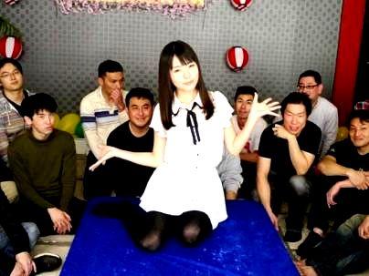 ≪人気女優！≫【ファンにはたまんね～ぞ！！】滅茶苦茶可愛い女優つぼみ！男たちのザーメン顔射にもだえるゾ！！！