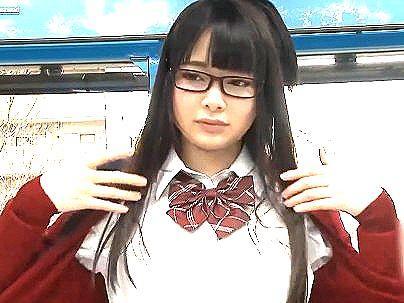 ＜素人ナンパ！＞「眼鏡の・・・チョイブスか？」太ももエッロイ素人女子！クンニされて興奮しちゃうぞ！！