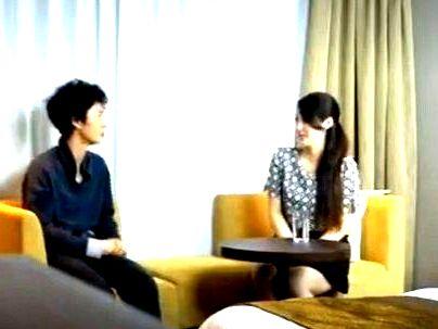 ＜人妻ナンパ＞「このルックスで・・・人妻？？」素人とは思えない感じの奥さん！口説いてヒヒヒ・・・種付け膣内発射中出しに！！