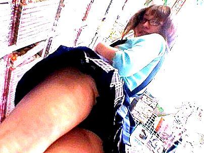 ＜ショップ店員！＞「この顔で・・・顔射！」清楚で可愛い店員さん！DVD届けたらエチエチ持ち込んじゃうぞい(アダルト動画)