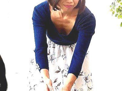 ＜四十路！＞「ババア・・・まさかの？」上品な感じのババア！息子の友達といけない関係になっちゃうゾ！！(アダルト動画)