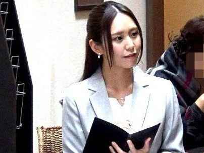 ＜秘書！＞「ｲﾔ、ヤメテクダサイ・・・」清楚ボイン巨乳おっぱい綺麗な秘書！首絞めファックでくるしむぞ！！！