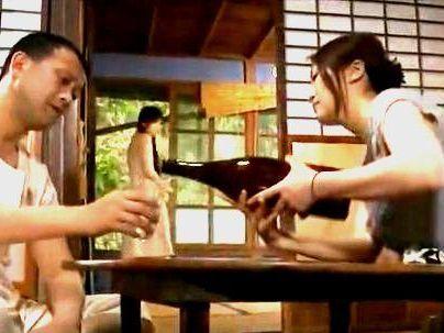 ＜ヘンリー塚本＞「オヤジ・・・暴走！」ママと娘にフル勃起確定！変態オヤジがエチエチすっぞ！！