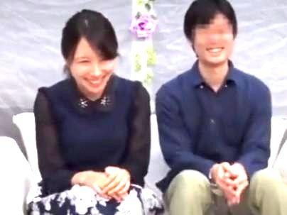 ≪企画≫【久しぶりだね…♡】ＭＭ号で旦那から丸みせなのに・・昔の彼とやっとるバカな奥さんがこちら↓↓(無料エロ動画)