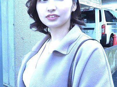 ＜アプリでゲット！＞「嘘だろ？このルックスで・・・人妻？！」色気半端ない極エロ奥さん！人妻マニアにはたまんね～ぞ！