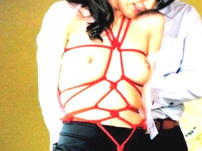 ＜美魔女！＞「ダメなの…」清楚な感じの美乳おっぱい奥さん！調教されて悶え感じるゾ(アダルト動画)