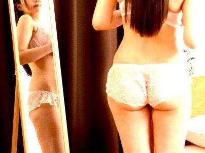 ＜友達の母親！＞「ガマンデキナイ・・・」スタイル抜群美尻の友達の母親！股間が我慢限界で一線超えちゃうゾ！！