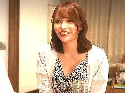 ＜恩師と再会＞「好きでした…♡」大人っぽくなった教え子の美女！元先生と１日だけいけない関係になっちゃうゾ！！