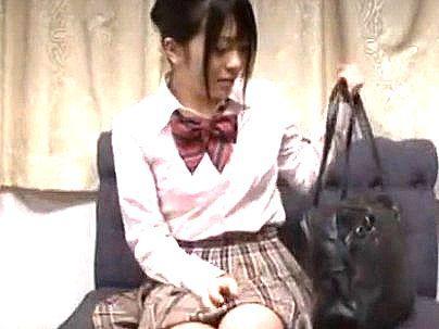 ＜エステ初体験！＞「お願いします。」バカな女だの～！制服女子がエロマッサでヤラレル(アダルト動画)