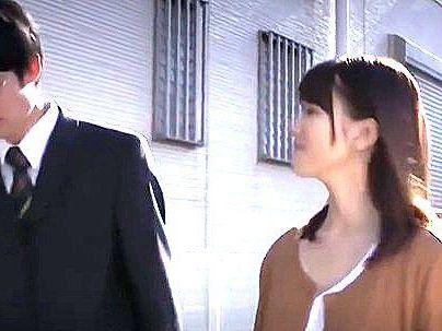 ＜近所のノーブラ！＞「ヤメテクダサイ…」朝ゴミ出しして奥さん！鬼畜な男に狙われて犯されレイプされっぞ！！！