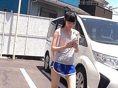 ＜素人ナンパ！＞「まじかよ？ノーブラ？」田舎で見つけた細身女子！乱交ファック持ち込んじゃうぞ(アダルト動画)