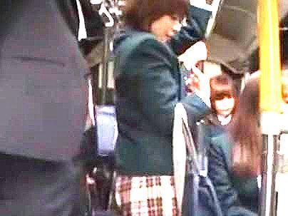 ≪バス乗車！≫【ウソだろ？マジか？】間違えたふりして情勢専用バス乗車！制服所に痴女行為でヤラレタ！！！