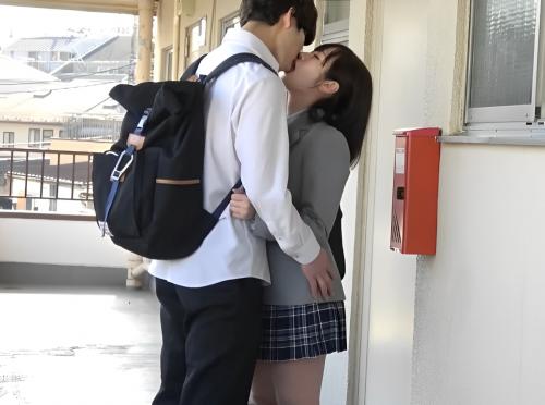【女子校生レイプ】隣に住む制服JKが彼氏とベロチューする姿を見て…欲情した中年おやじが女の子を監禁→犯しまくる衝撃動画！