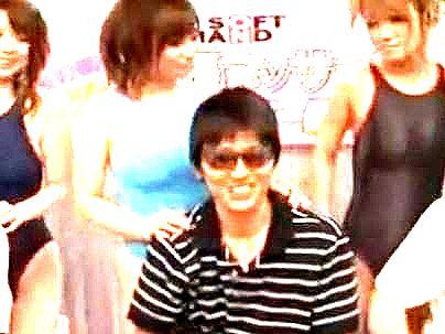 ≪マジックミラー号≫【人気AV女優・・・登場！】スタイル抜群ＡＶ女優！男をナンパしてＭＭ号でエロ行為に発展シチャウゾ！！