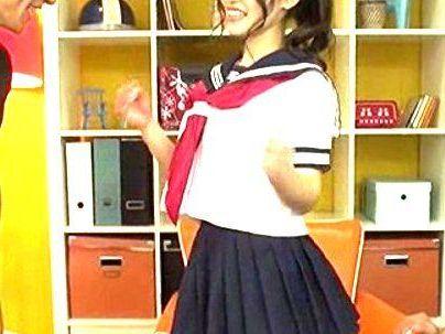 ＜フェラチオの達人登場！＞「しゃぶりたいの…♡」巨乳ボイン美容師さん！AVデビューでエロ行為見せチャウゾ！！！