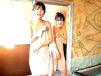＜混浴ミッション！＞「この２人と・・・まさかの？」貧乳パイ乙女子大生JD達！エロ企画でハーレム状態にシテクレチャウ！！