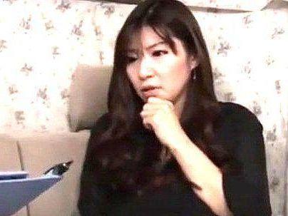 ＜人妻ナンパ＞「中は・・・ダメなの…に…」上品な感じの美人奥さん！ナンパされてザーメン中出し食らう！！！