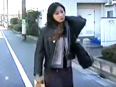 ＜ヘンリー塚本！＞「昭和のエロドラマ！」入院中の旦那がいる奥さん！義兄と浮気禁断交尾発展シチャウゾ(無料エロ動画)