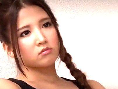 ＜友田彩也香！＞「顔・・・コッワ！」ツンデレっぽいS女美女！M男を調教で楽しんじゃうぞ(アダルト動画)