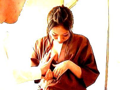 ＜働く美女！＞「ダメですよ…」色っぽい感じの美乳旅館の仲居！強引に無理矢理やられるぞ(アダルト動画)