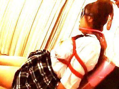 ＜神乳！＞「コレ、たまんね～ぞ！」スタイル抜群ボイン制服女子！！調教ファックで楽しんじゃうぞ！！！