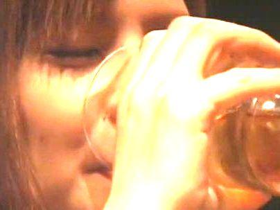 ＜エレベーター！＞「ダメです・・・イヤ」酒で酔ったボインの美人社員！男に強引に犯されレイプされっぞ！！！
