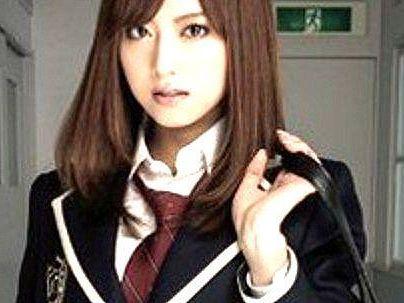 ＜吉沢明歩！＞「人気女優の若いころだぞ～！」淫乱すぎる制服女子！先生誘ってまんこで食う！！！