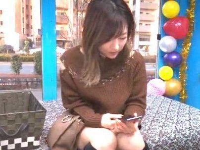 ＜素人女子！＞「ｈな子紹介で１００万ですか？」ＭＭ号乗車で友達紹介企画！早速きた子楽しんじゃうぞ！！！
