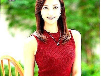 ＜三十路熟女！＞「デビューしちゃうゾ！！」まさに美魔女上品な奥さん！他人棒で家族崩壊ファックシチャウゾ！