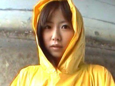 ＜美少女辱め！＞ｲﾔ、誰か・・・助けて…童顔おさな顔可愛い女子！リモバイで感じて野外で無理矢理ヤラレル(アダルト動画)